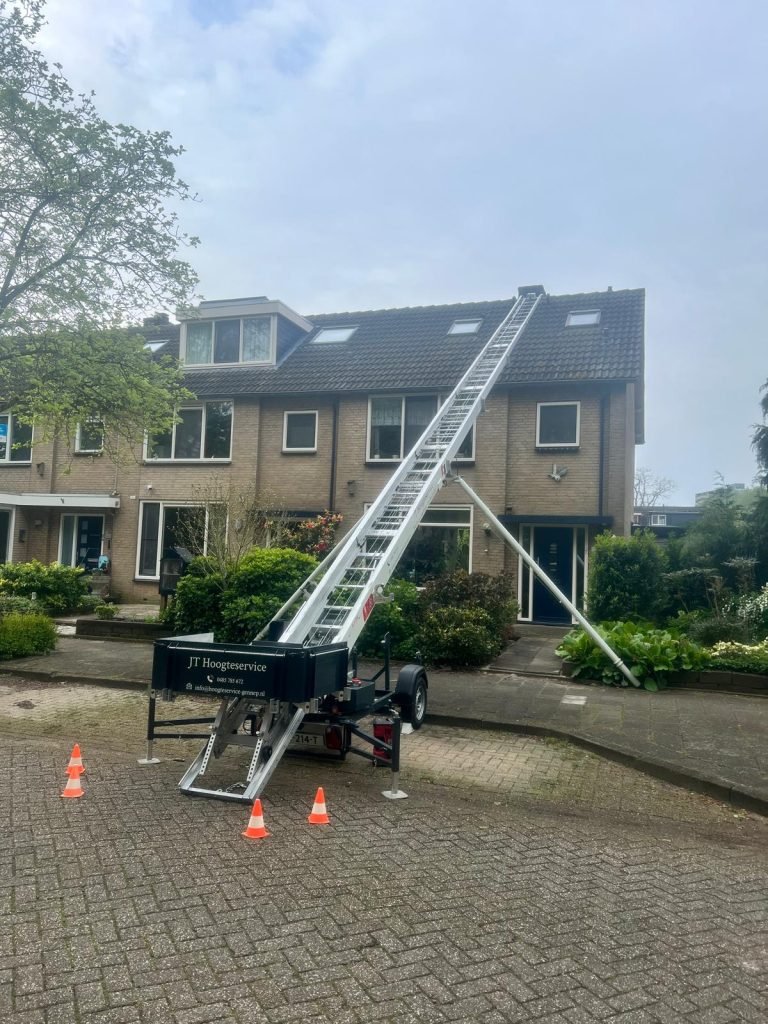 Service en Onderhoud dakdekker diensten
